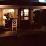 Cheshire Motor Inn